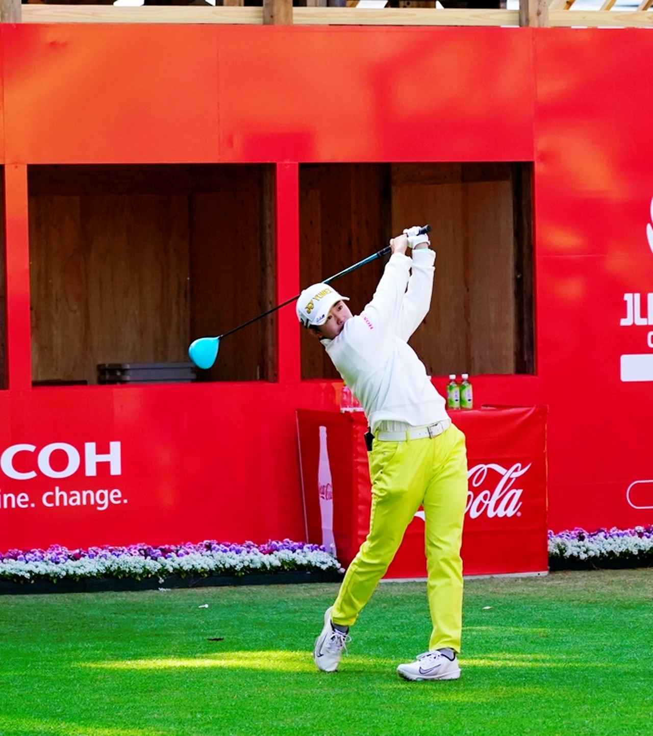 画像 : 15番目の画像 - 岩井明愛　斜め正面連続写真 - みんなのゴルフダイジェスト