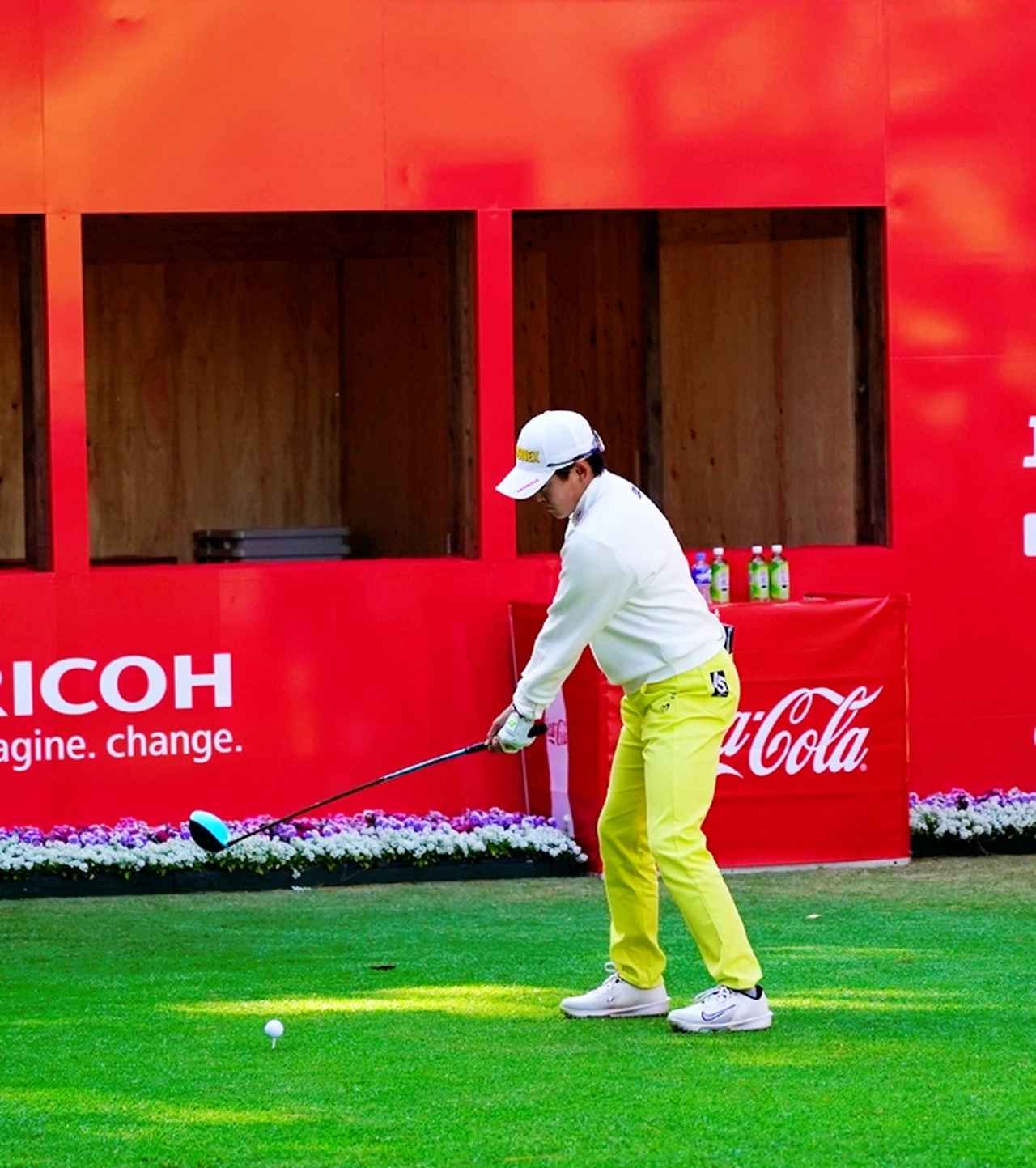 画像 : 2番目の画像 - 岩井明愛　斜め正面連続写真 - みんなのゴルフダイジェスト