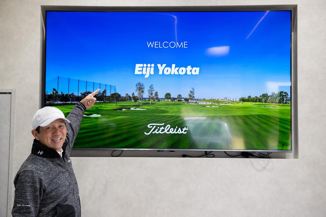 画像: ザ・カントリークラブ・ジャパン内にある「タイトリスト フィッティングセンター」でテスト&フィッティング。ディスプレイには名前が表示され、気分がアガる