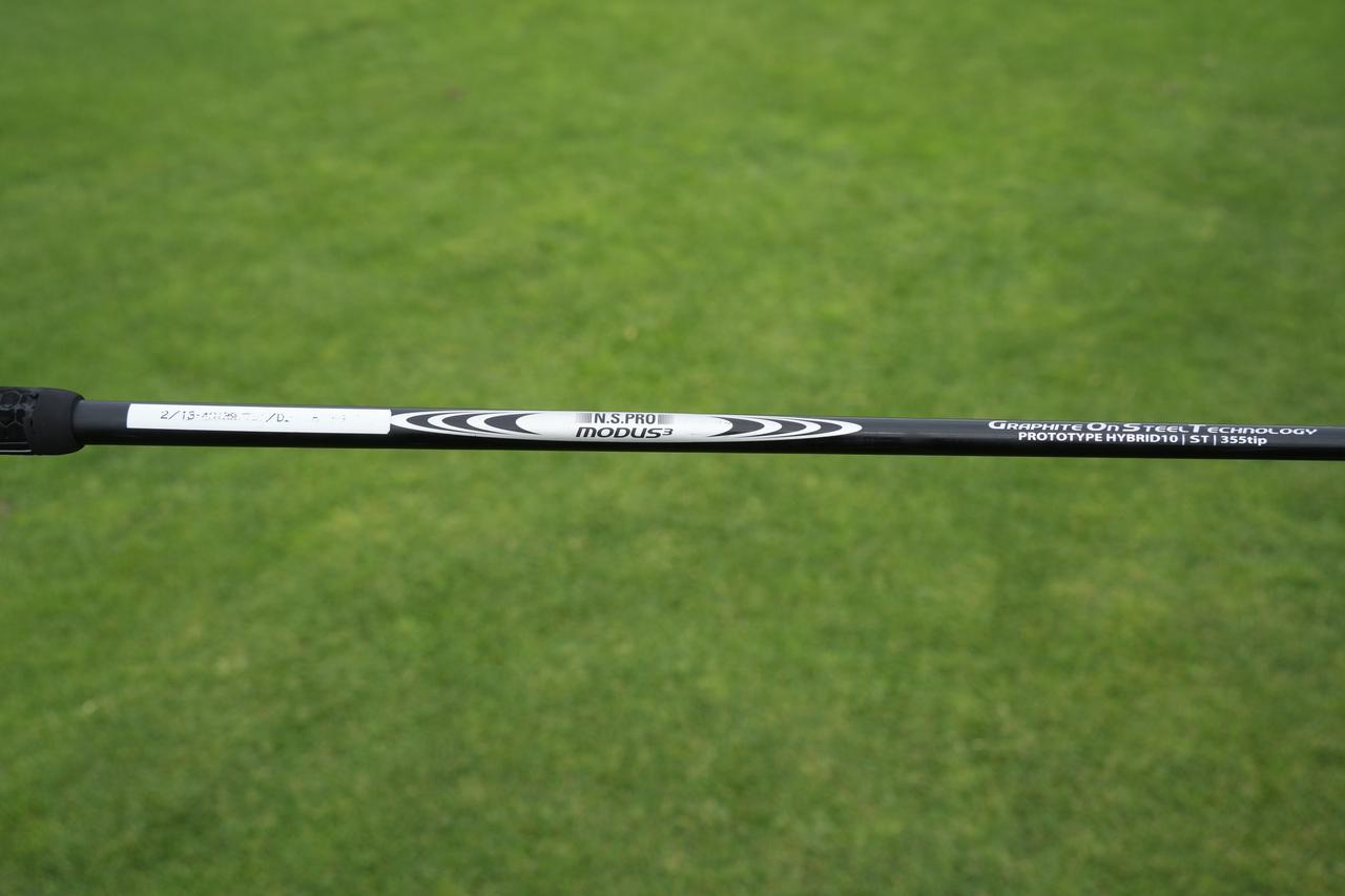 画像 : 2U/スリクソン ZXi U(18度)・N.S.プロモーダス³ HYBRID プロトタイプ(S)