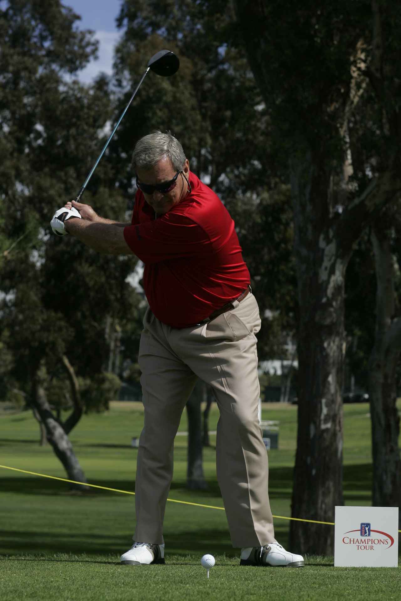 画像 : 3番目の画像 - 【連続写真9枚】2007年ファジー・ゼラーのドライバー正面スウィング - みんなのゴルフダイジェスト