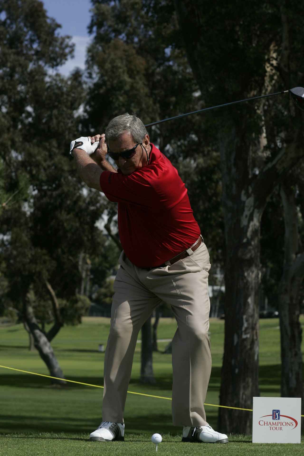 画像 : 5番目の画像 - 【連続写真9枚】2007年ファジー・ゼラーのドライバー正面スウィング - みんなのゴルフダイジェスト