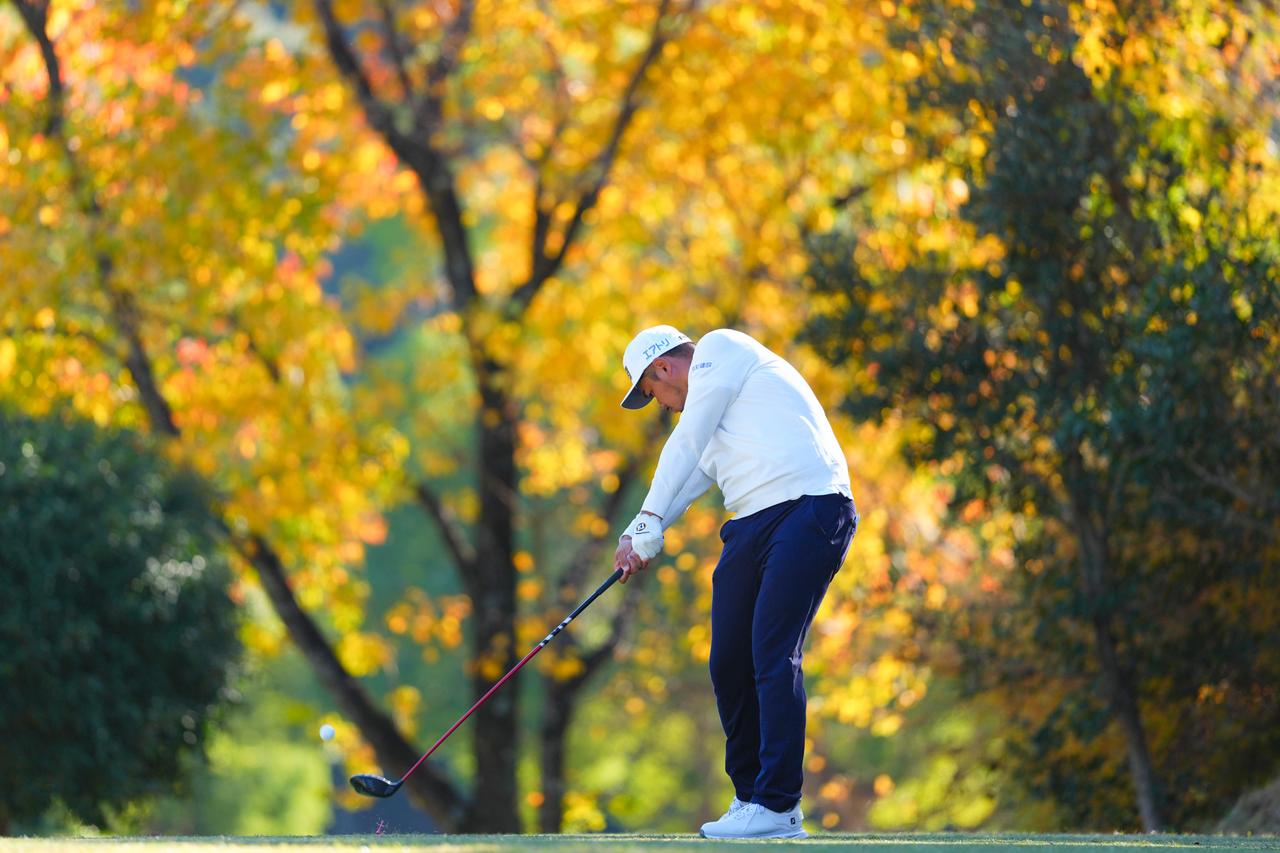 画像 : 9番目の画像 - 大岩龍一のドライバーショット連続写真（撮影/姉崎正） - みんなのゴルフダイジェスト