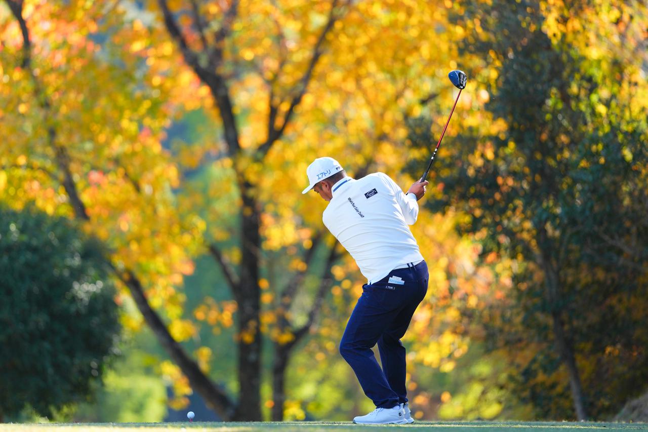 画像 : 5番目の画像 - 大岩龍一のドライバーショット連続写真（撮影/姉崎正） - みんなのゴルフダイジェスト