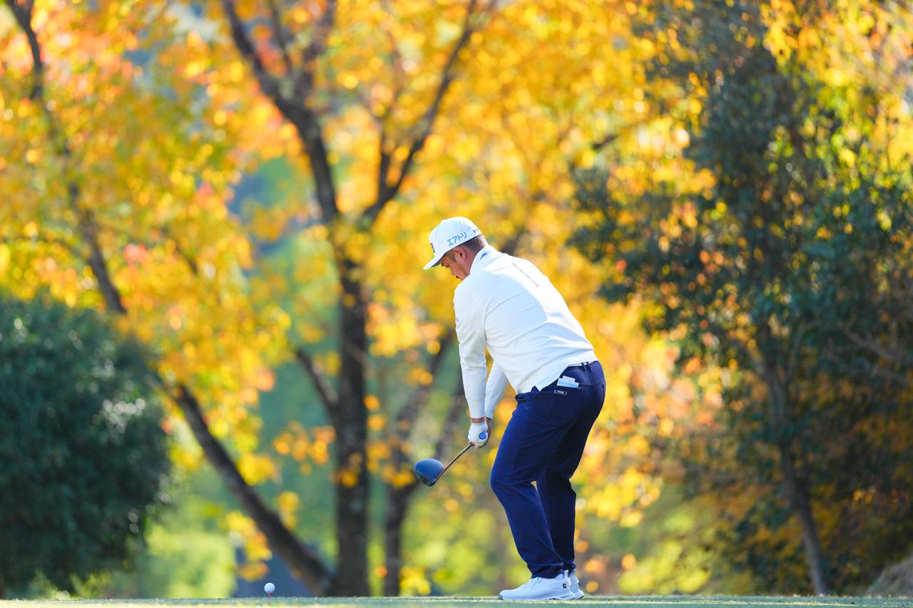 画像 : 2番目の画像 - 大岩龍一のドライバーショット連続写真（撮影/姉崎正） - みんなのゴルフダイジェスト