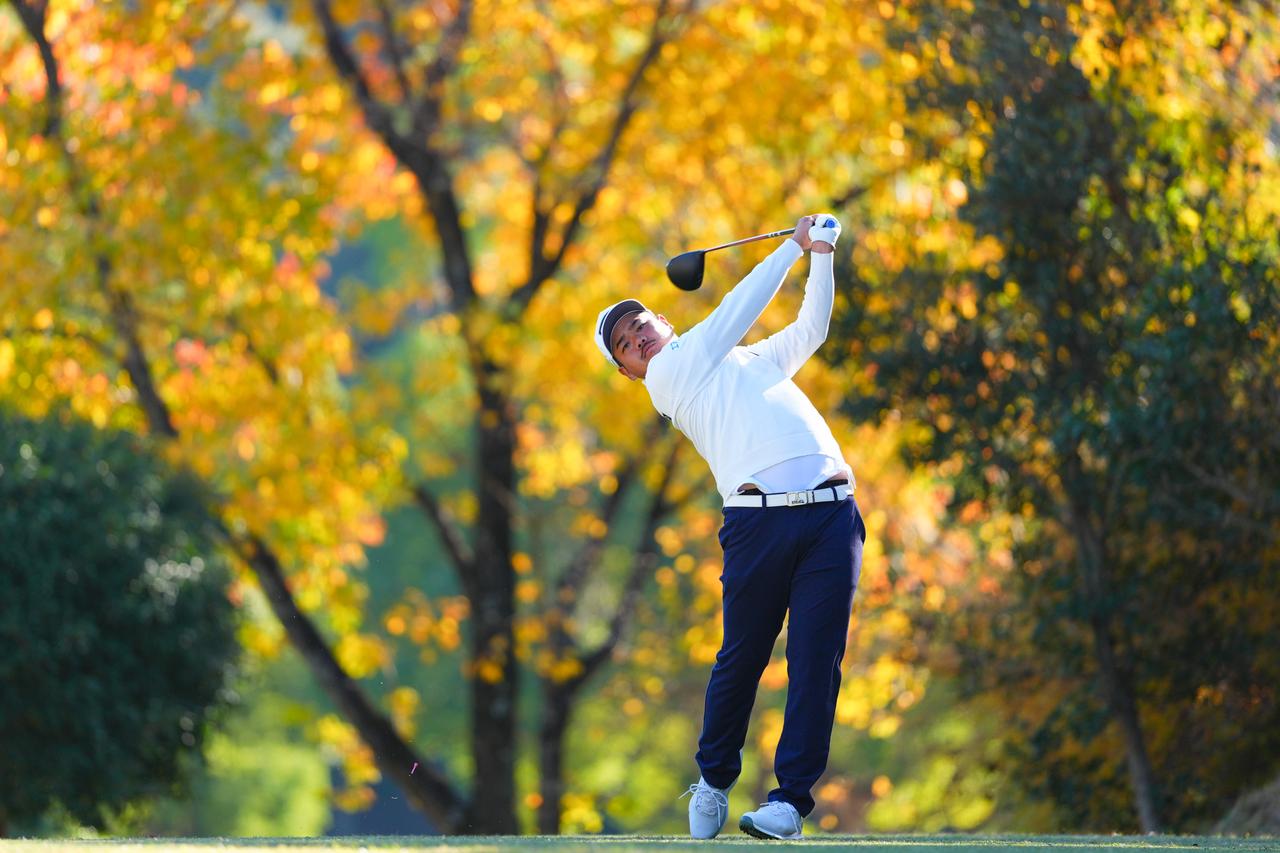 画像 : 13番目の画像 - 大岩龍一のドライバーショット連続写真（撮影/姉崎正） - みんなのゴルフダイジェスト