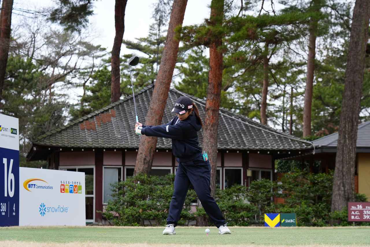 画像 : 3番目の画像 - 年間女王となった佐久間朱莉のドライバー連続正面写真！ - みんなのゴルフダイジェスト