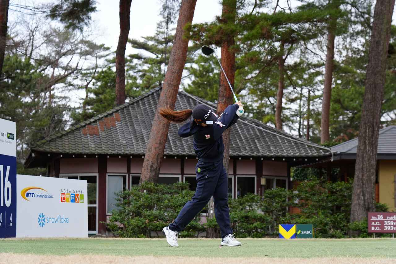 画像 : 9番目の画像 - 年間女王となった佐久間朱莉のドライバー連続正面写真！ - みんなのゴルフダイジェスト