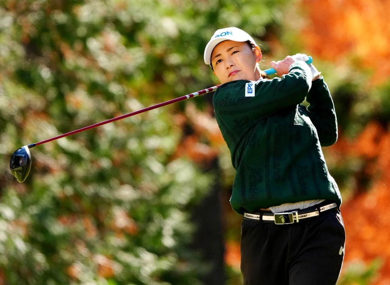 画像: 18位で来季前半戦の出場資格を得た横峯さくら（撮影/岡沢裕行）