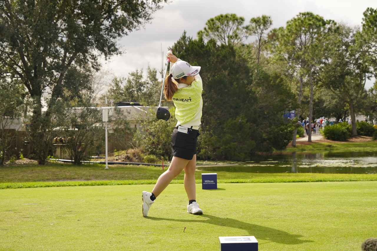 画像 : 37番目の画像 - 古江彩佳　ドライバー正面連続写真 - みんなのゴルフダイジェスト