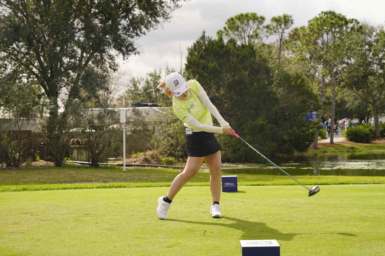 画像 : 28番目の画像 - 古江彩佳　ドライバー正面連続写真 - みんなのゴルフダイジェスト