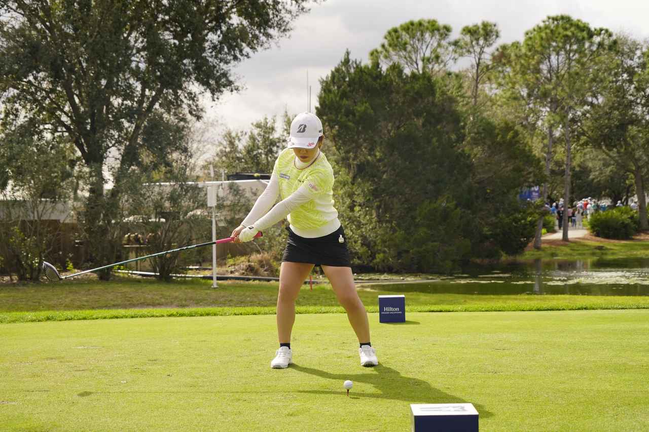 画像 : 10番目の画像 - 古江彩佳　ドライバー正面連続写真 - みんなのゴルフダイジェスト