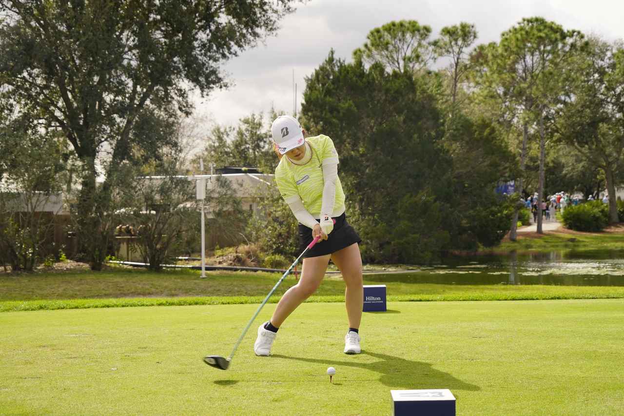 画像 : 27番目の画像 - 古江彩佳　ドライバー正面連続写真 - みんなのゴルフダイジェスト