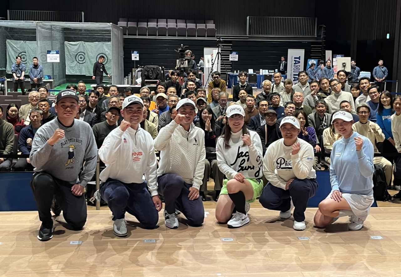 画像: 参加者と今シーズン優勝したプロ6名が記念撮影を行った