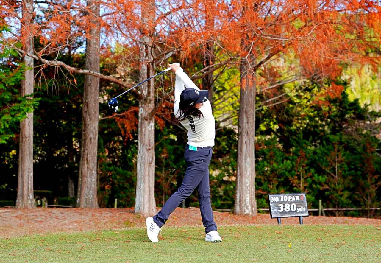 画像 : 12番目の画像 - 【スウィングをチェック】トップ合格伊藤愛華のドライバーショット連続写真 - みんなのゴルフダイジェスト