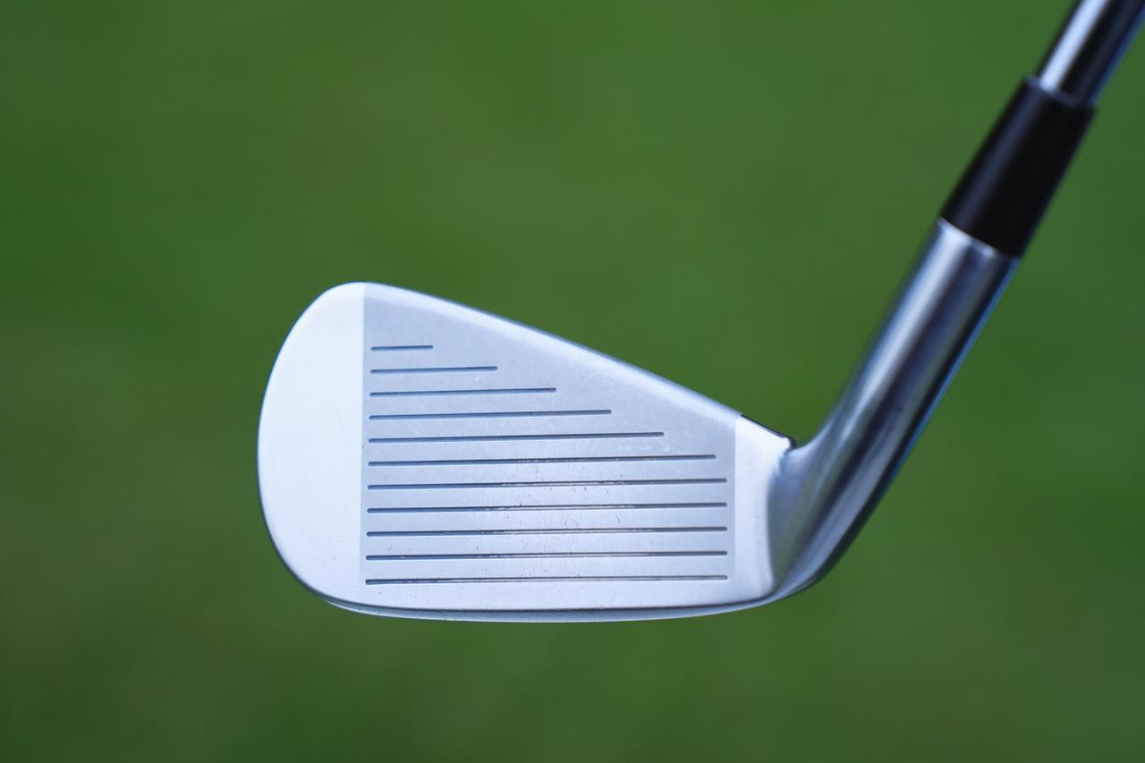 画像 : 4U/ミズノプロ フライハイ(2010)・N.S.プロ モーダス³ツアー115プロトタイプ(X)