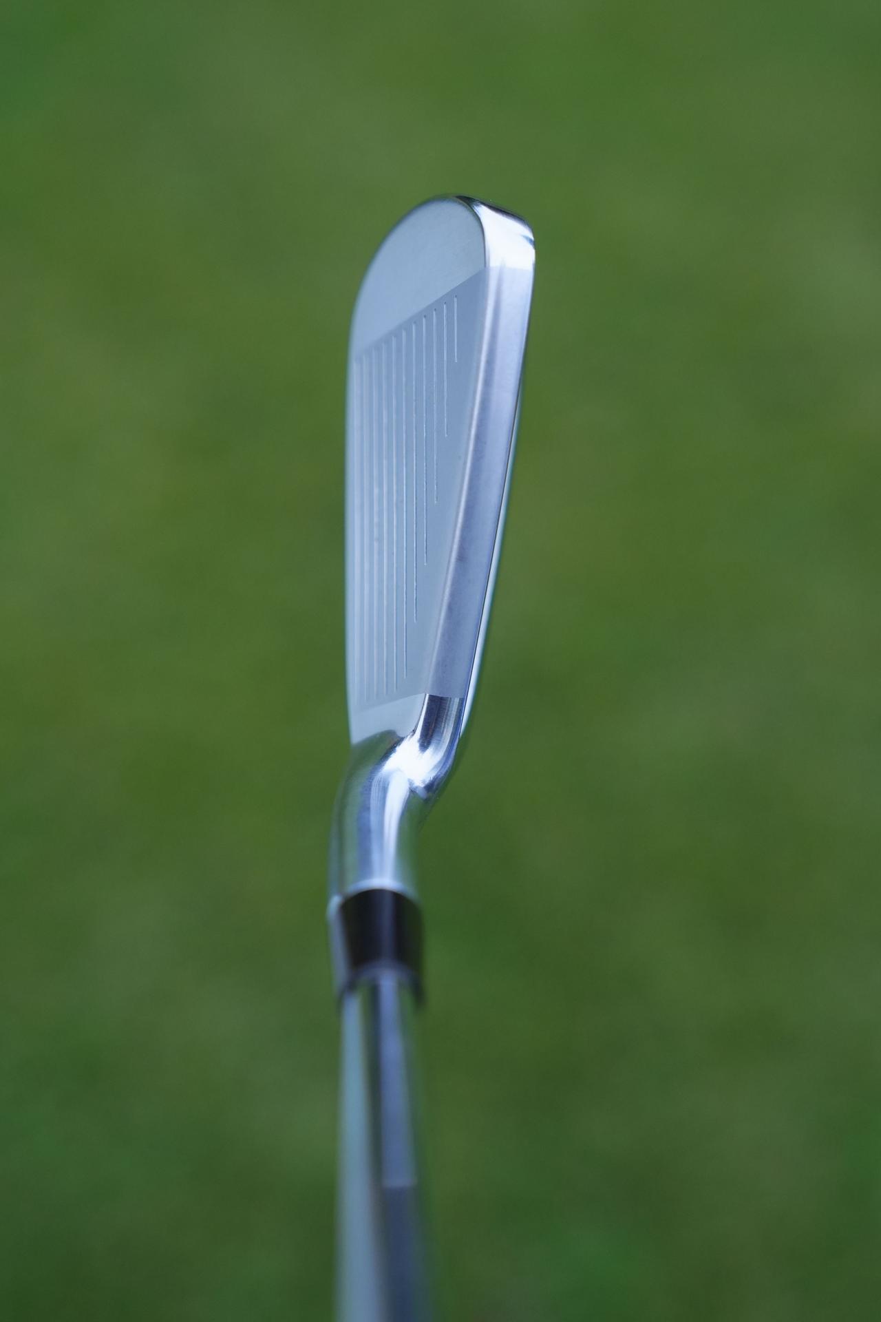 画像 : 4U/ミズノプロ フライハイ(2010)・N.S.プロ モーダス³ツアー115プロトタイプ(X)