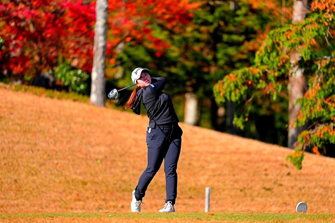 画像 : 16番目の画像 - 【スウィングをチェック】藤本愛菜のドライバーショット（撮影/姉崎正） - みんなのゴルフダイジェスト