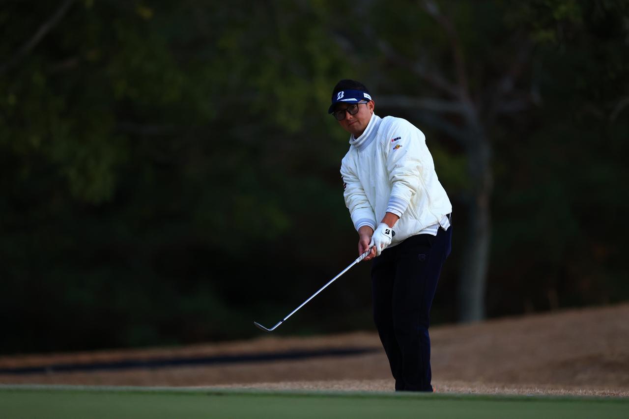 画像 : 17番目の画像 - 【写真で振り返る】片岡大育の1位を決めたチップインバーディ（撮影/大澤進二） - みんなのゴルフダイジェスト