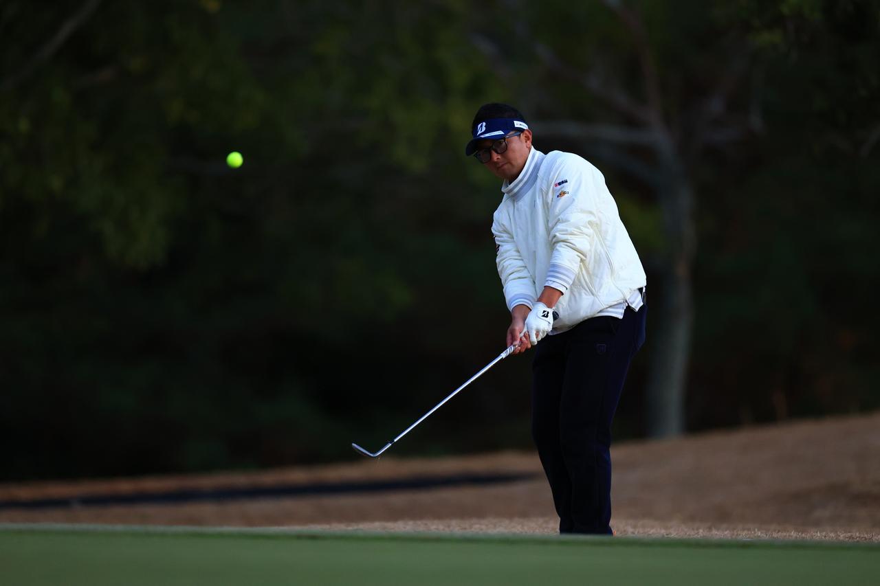 画像 : 11番目の画像 - 【写真で振り返る】片岡大育の1位を決めたチップインバーディ（撮影/大澤進二） - みんなのゴルフダイジェスト