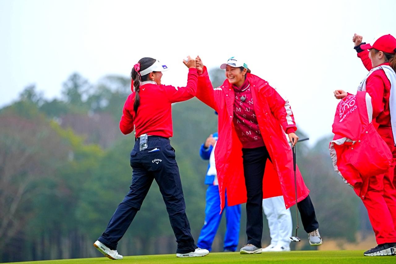 画像 : 7番目の画像 - 【写真見る】女子・男子・シニアの3ツアーズ名場面（撮影/姉崎正） - みんなのゴルフダイジェスト