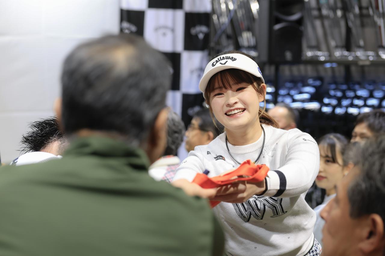 画像 : 8番目の画像 - 【写真9枚】政田夢乃がイベントで見せた“かわいいスマイル”！（撮影/小林司） - みんなのゴルフダイジェスト