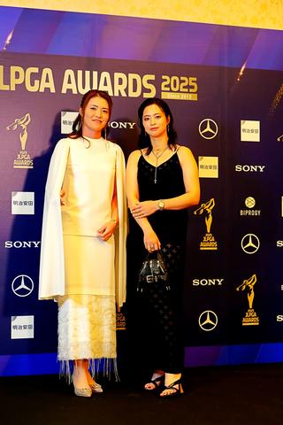 渡邉彩香、柏原明日架