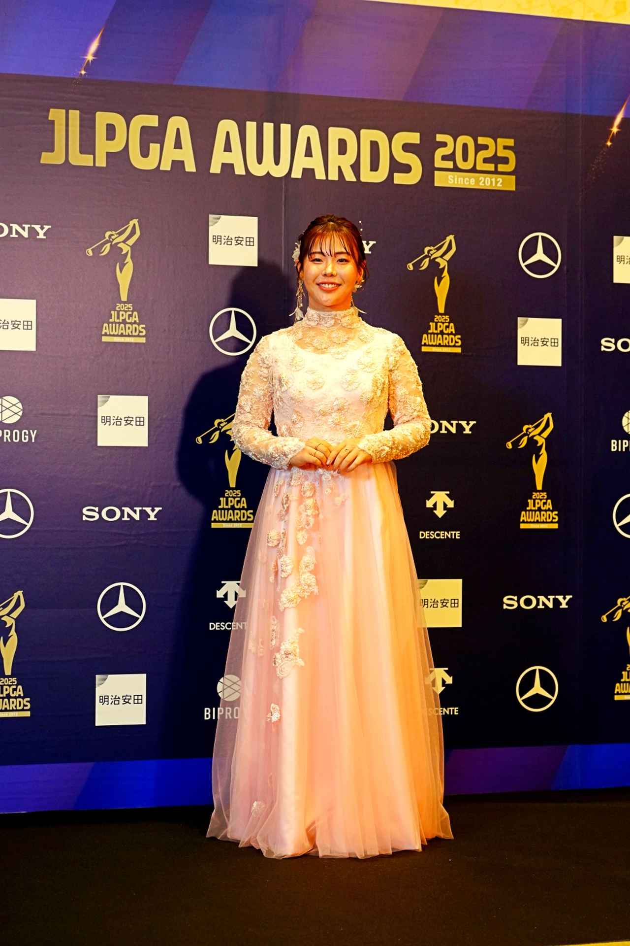 画像: ドレスアップ姿や着物姿で会場を魅了した女子プロたち~佐久間朱莉、菅沼菜々、小祝さくら、吉田優利、河本結、脇元華ほか全出席者(撮影/岡沢裕行) - みんなのゴルフダイジェスト