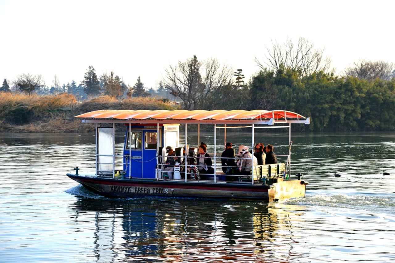 画像: 川越グリーンクロスの代名詞とも言える渡船。スタート時間ギリギリで焦って乗船した人も多かった