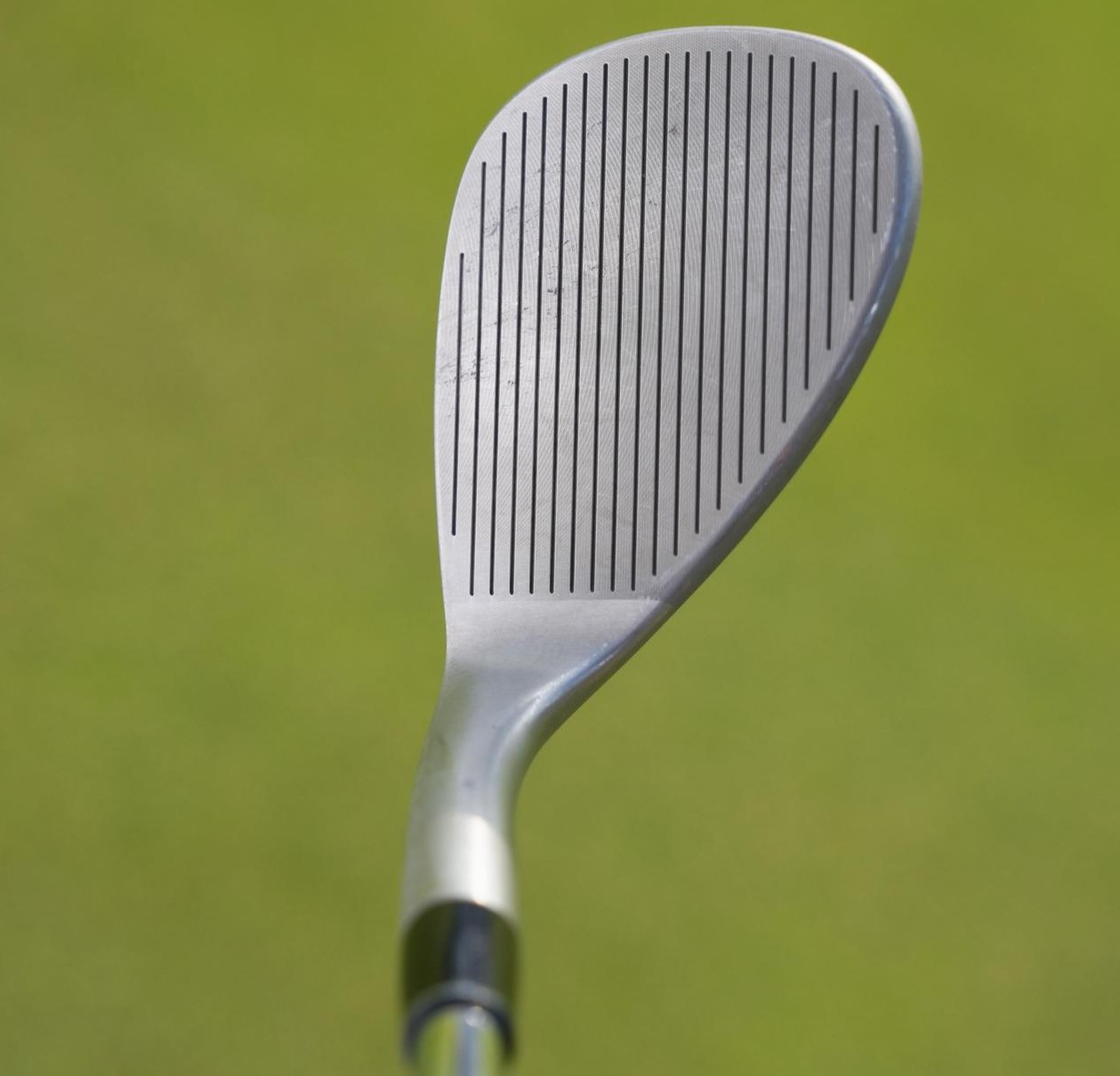 画像: FPの位置が構えた時に安心感をもたらすという考えで選んだ。60度はスコアラインがフルフェースのモデル