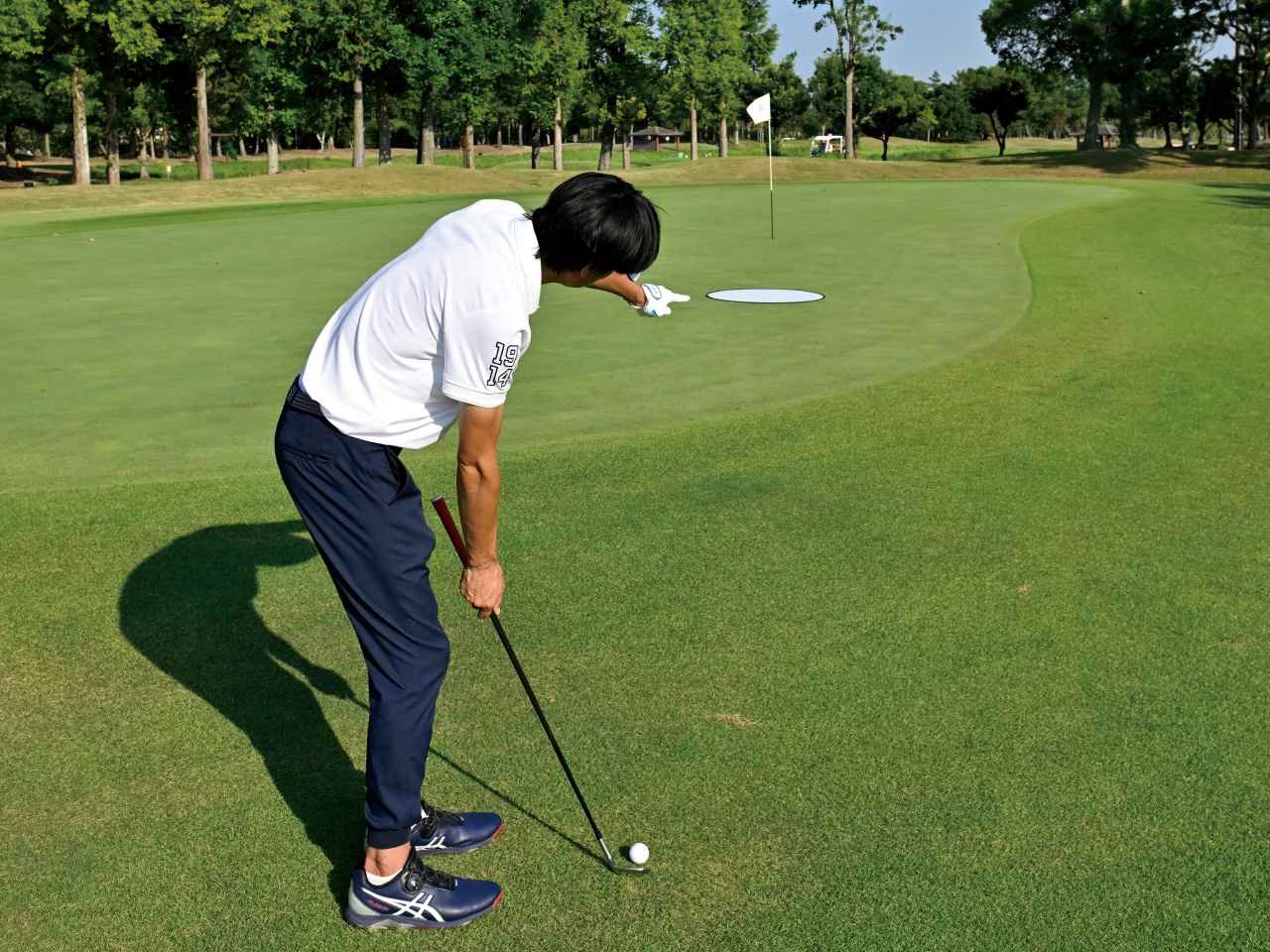 画像: 「右OBを消す」方法も!? 伊丹大介プロが教えるアイアン＆ウェッジの“アライメント術”【アライメント術②】 - みんなのゴルフダイジェスト