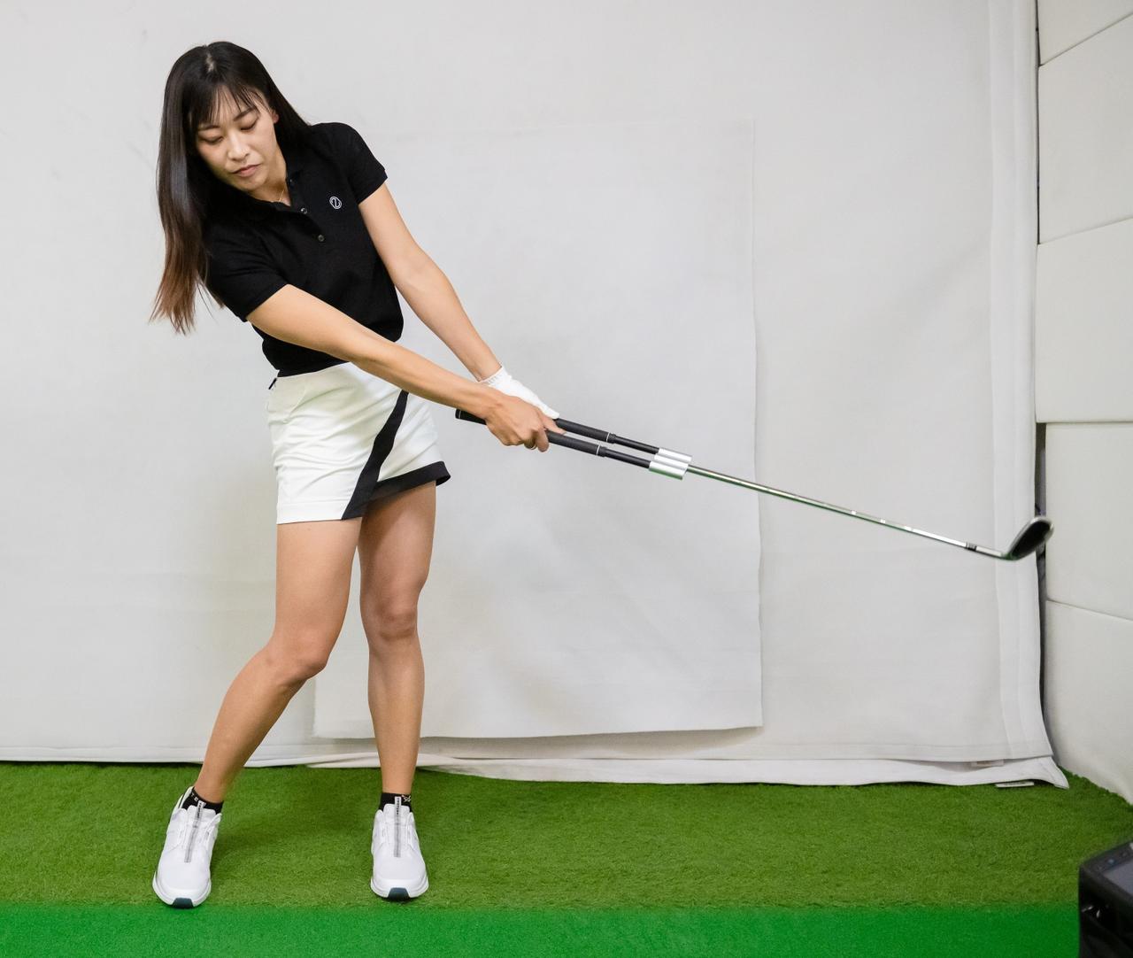 画像: Rinoの目「正しいスウィングの形を知るのにいいかも」