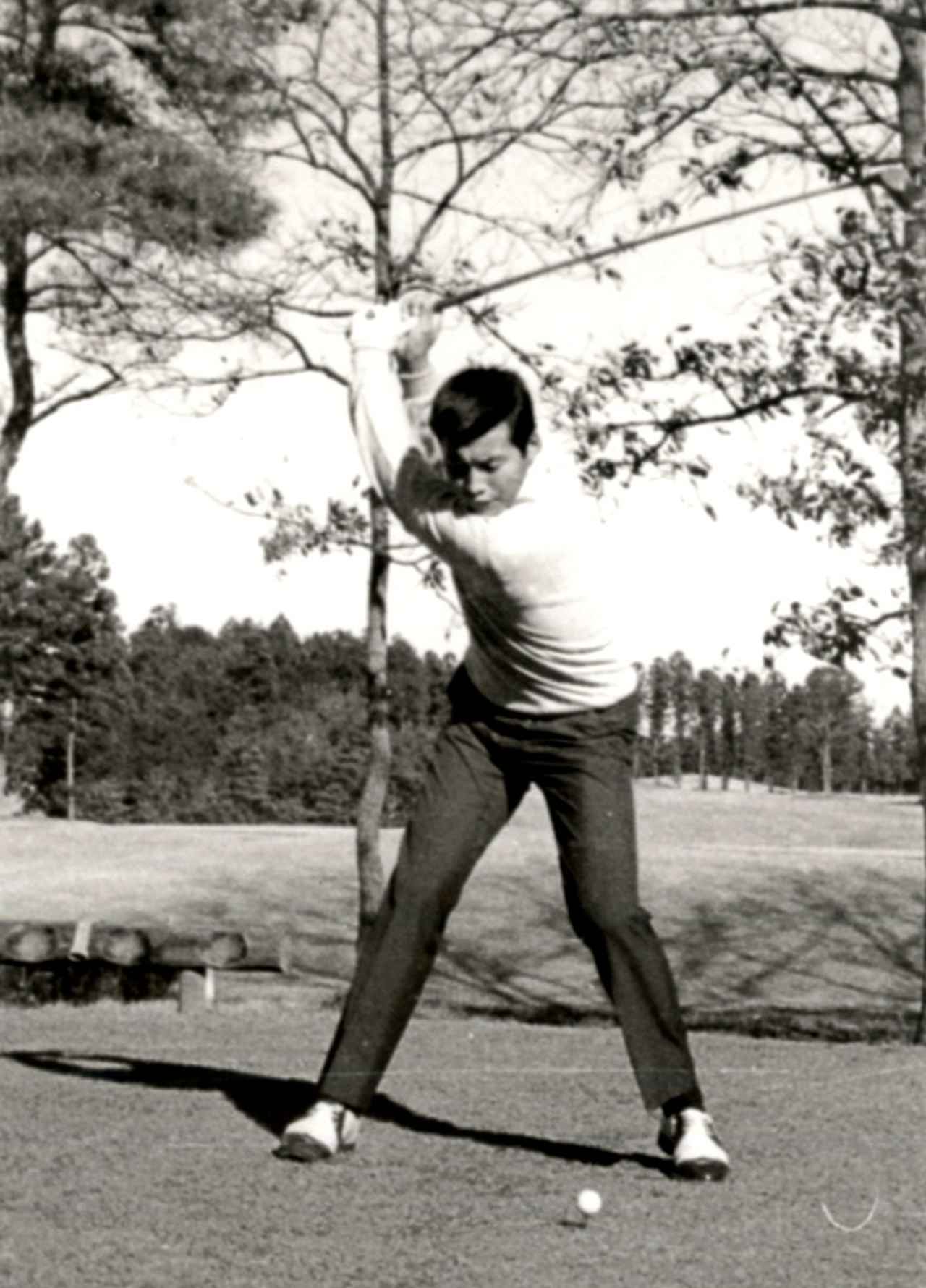 画像 : 7番目の画像 - 【貴重写真・プロデビュー前】22歳ジャンボ尾崎のドライバーショット連続写真 - みんなのゴルフダイジェスト