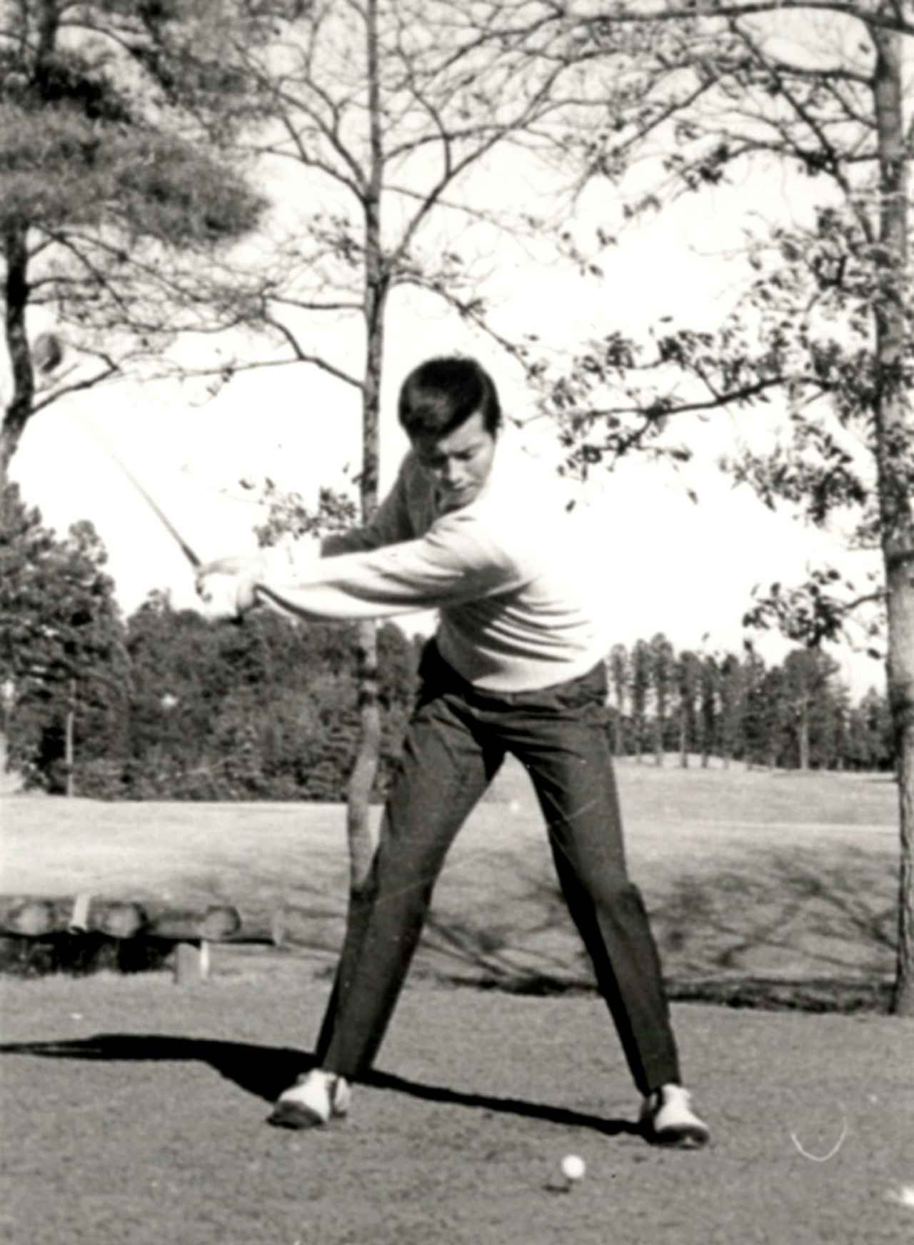 画像 : 5番目の画像 - 【貴重写真・プロデビュー前】22歳ジャンボ尾崎のドライバーショット連続写真 - みんなのゴルフダイジェスト