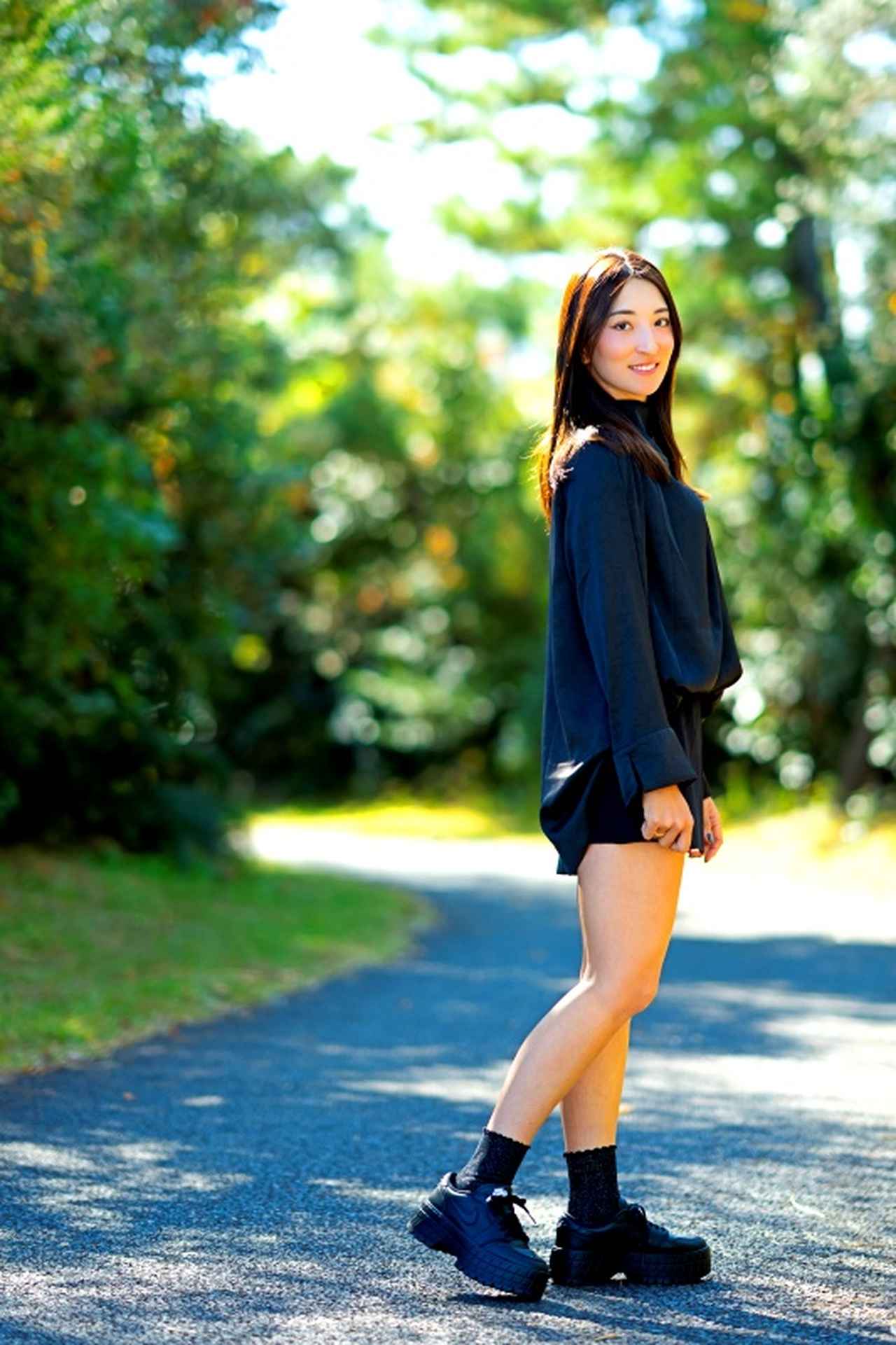 画像 : 4番目の画像 - 【写真を見る】モデル級の脇元華、スウィングやドレス姿でファンを魅了 - みんなのゴルフダイジェスト