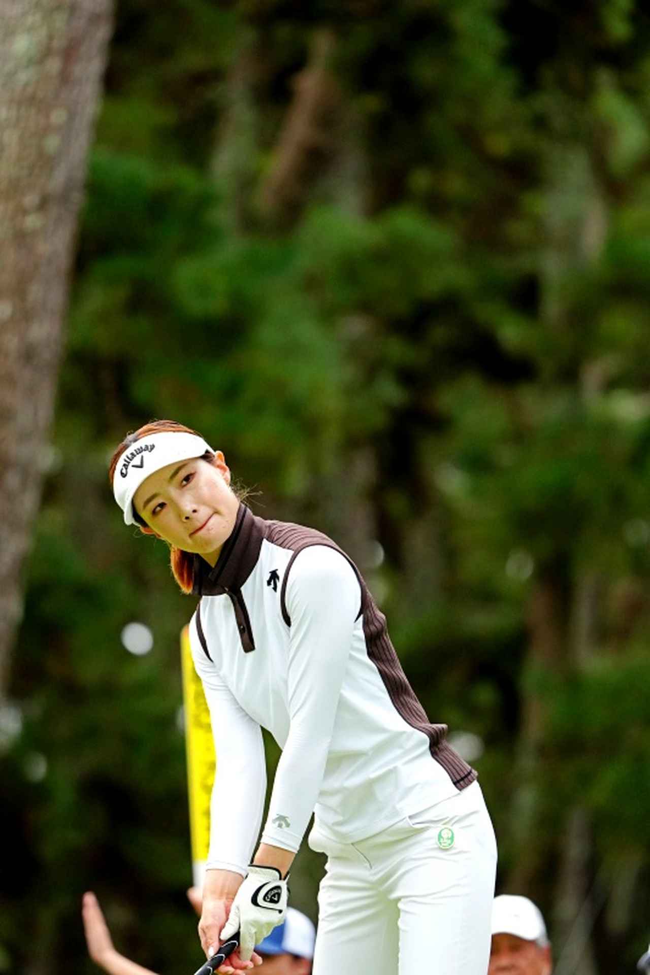 画像 : 9番目の画像 - 【写真13枚】青木香奈子の美脚を見せたドレスアップ姿など - みんなのゴルフダイジェスト