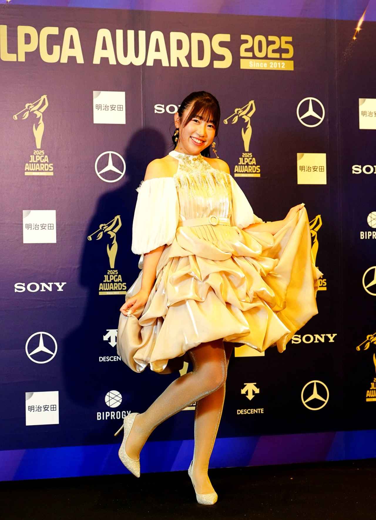 画像 : 15番目の画像 - 【写真20枚】手でつくるハートポーズやナチュラルスマイルの菅沼菜々 - みんなのゴルフダイジェスト