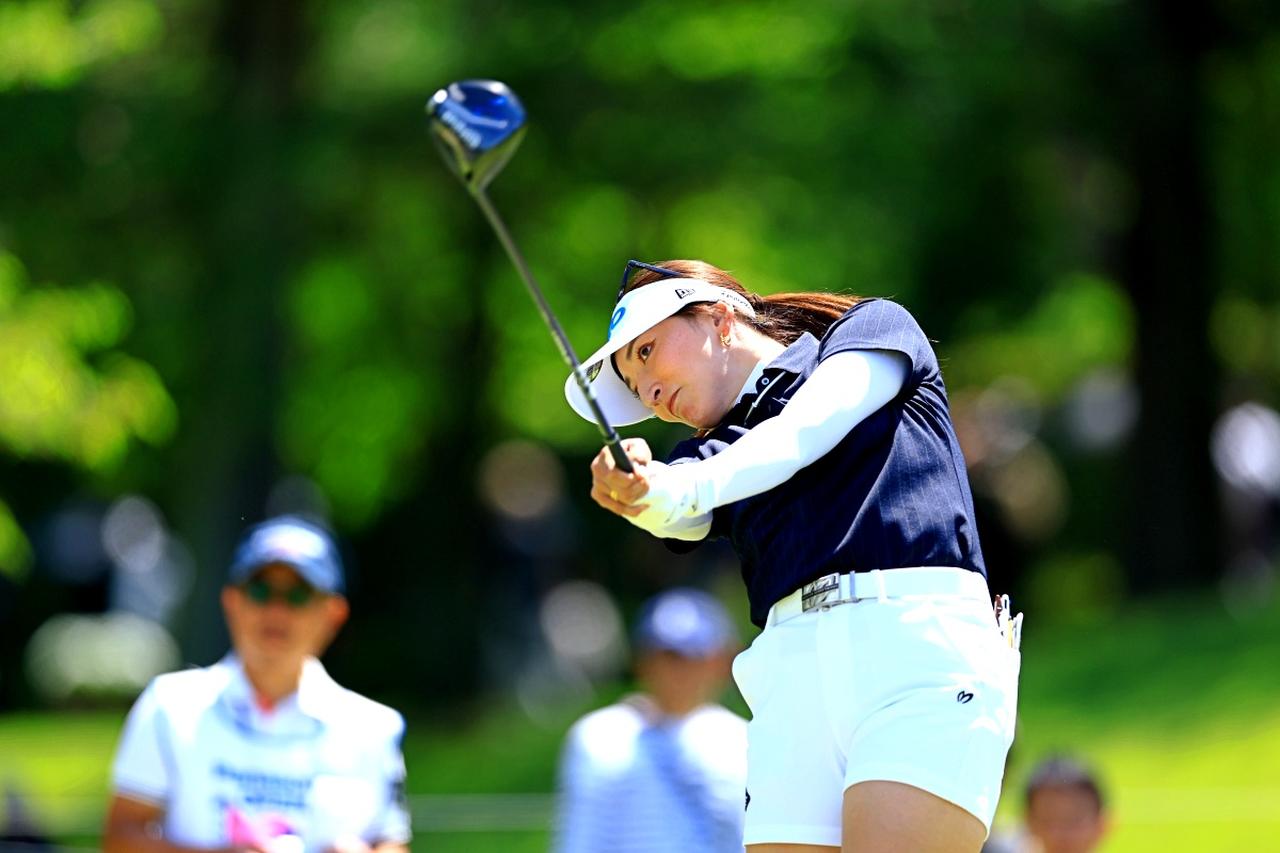 画像 : 9番目の画像 - 【写真を見る】モデル級の脇元華、スウィングやドレス姿でファンを魅了 - みんなのゴルフダイジェスト