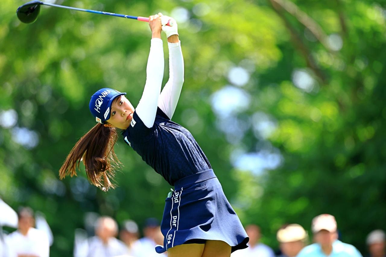 画像 : 9番目の画像 - 【写真を見る】メジャーを制した金澤志奈のウェア姿とドレス姿のギャップが最高 - みんなのゴルフダイジェスト