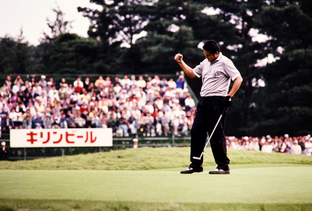 画像: この優勝を決めた88年の日本オープンでの仕切り直しのパッティング以降、パッティングの調子が落ちたと語る