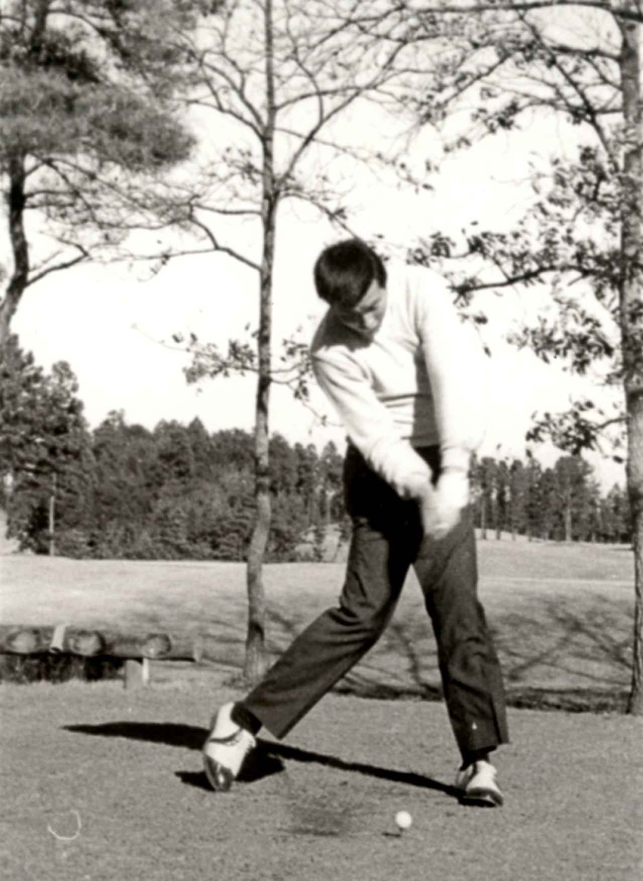 画像 : 7番目の画像 - 【貴重写真・プロデビュー前】22歳ジャンボ尾崎のドライバーショット連続写真 - みんなのゴルフダイジェスト