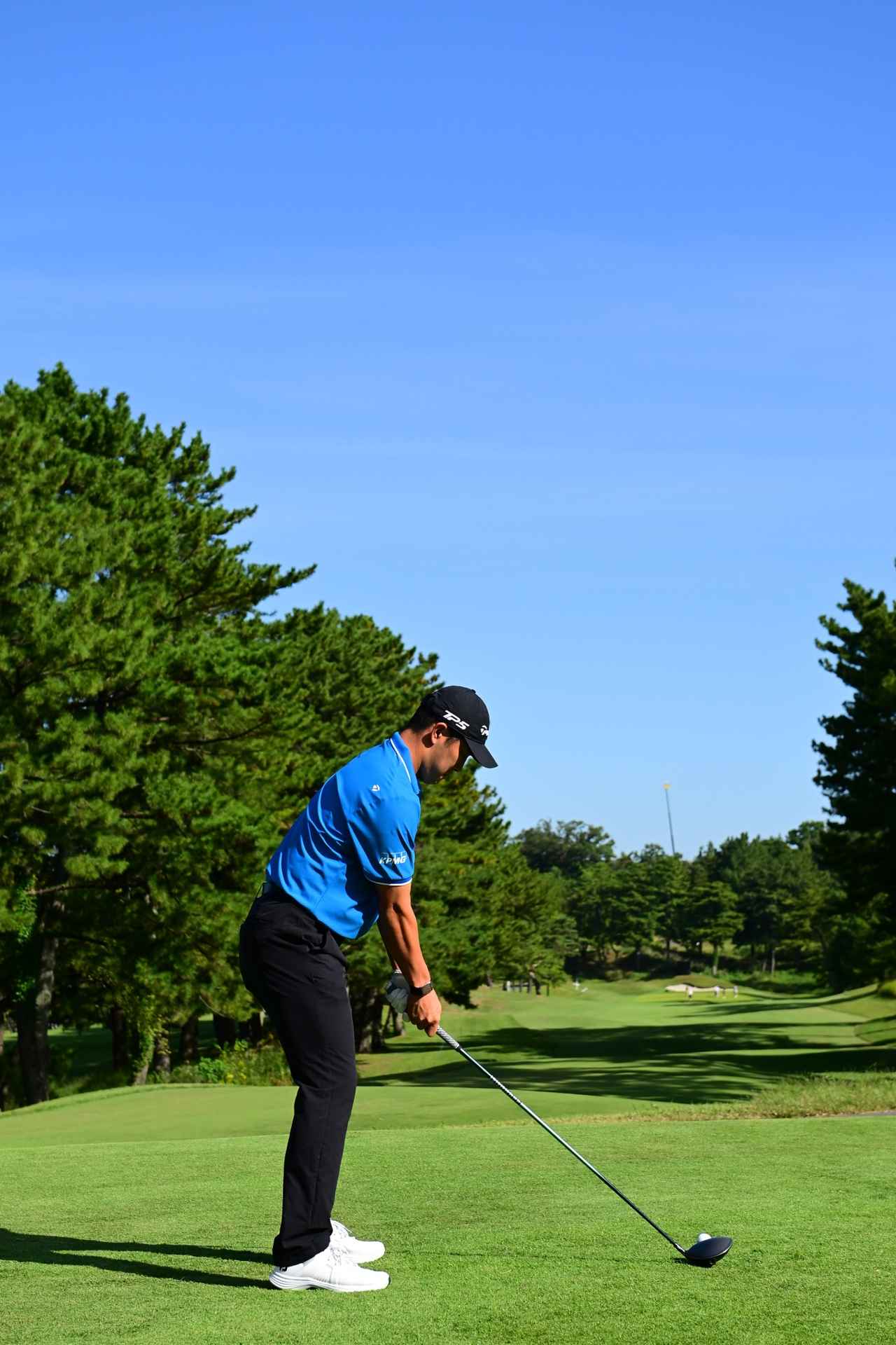画像 : 1番目の画像 - 【連続写真10枚】中島啓太のドライバースウィング後方（撮影/有原裕晶） - みんなのゴルフダイジェスト