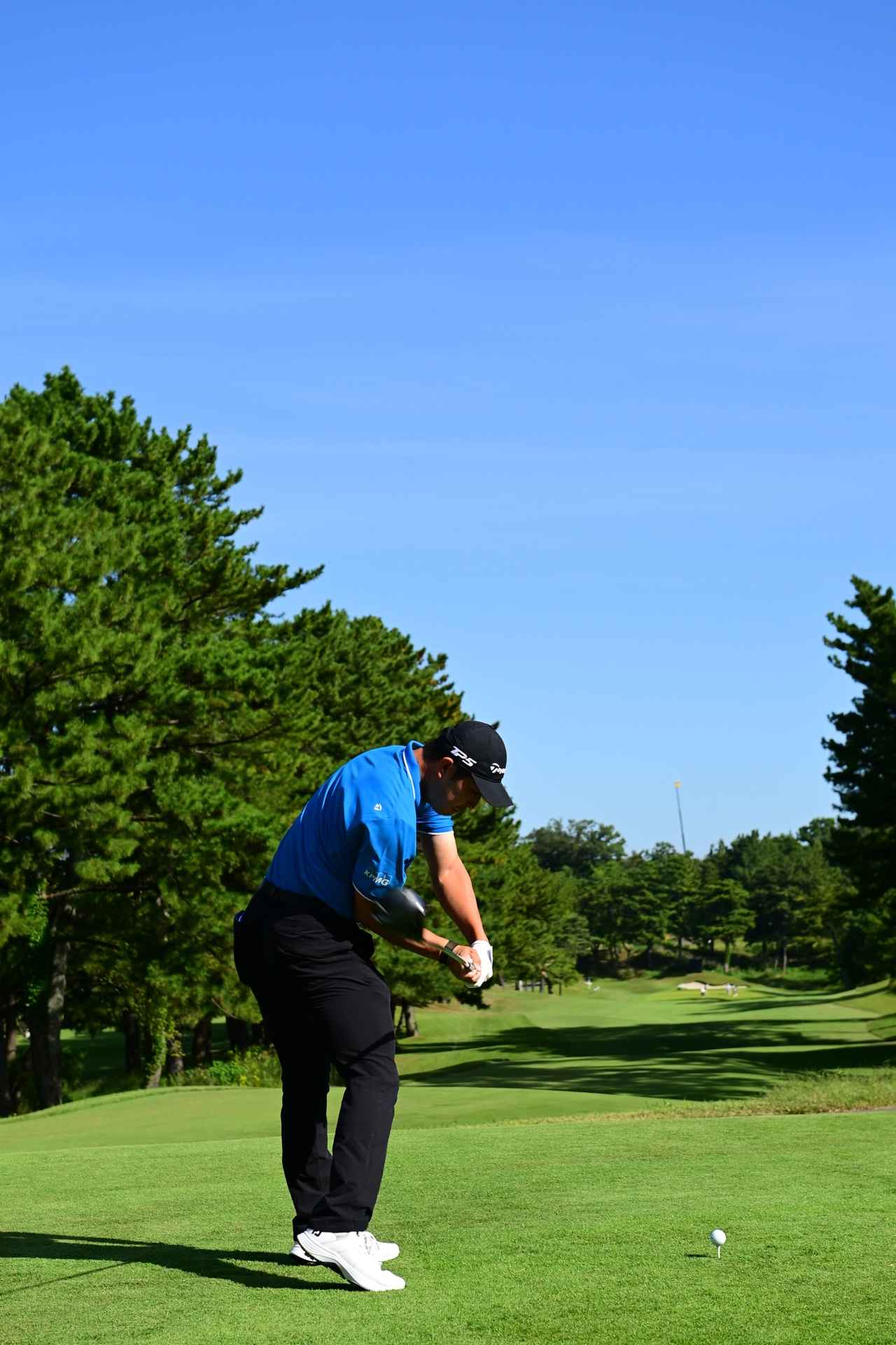 画像 : 6番目の画像 - 【連続写真10枚】中島啓太のドライバースウィング後方（撮影/有原裕晶） - みんなのゴルフダイジェスト