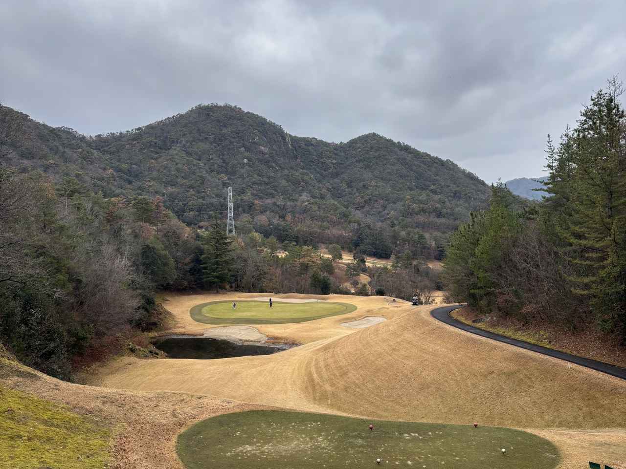 画像: 広島西カントリー倶楽部 No.7（170Y・P3）。2オン3パットのダボ