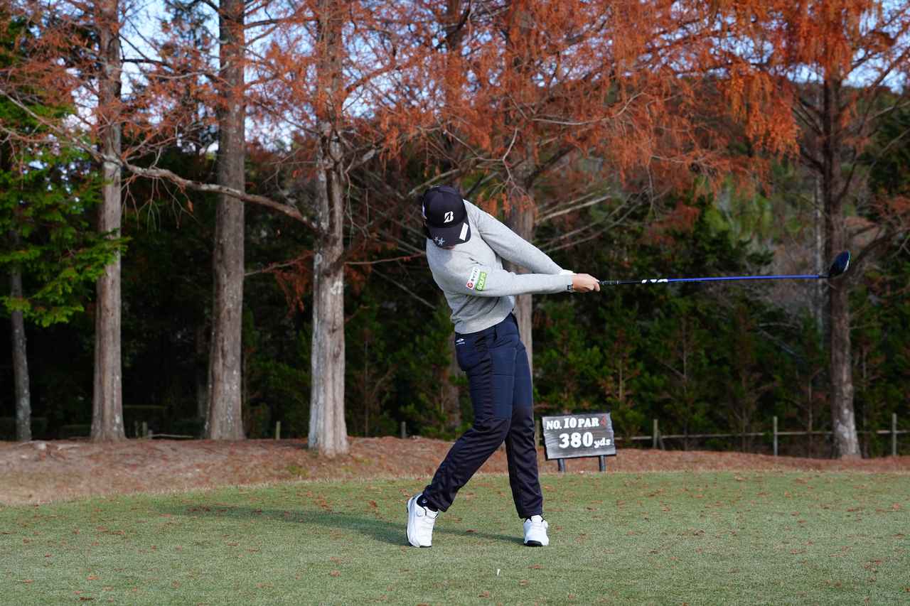 画像 : P8（シャフトが地面と平行）