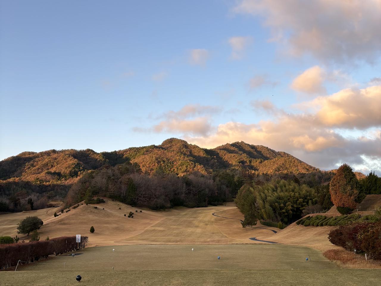 画像: 【ゴルフばか日誌 #97】全国制覇の先輩「レジェンド」に遭遇！ 「フェラーリ1台分使ってもゴルフが幸せ」で意気投合 - みんなのゴルフダイジェスト