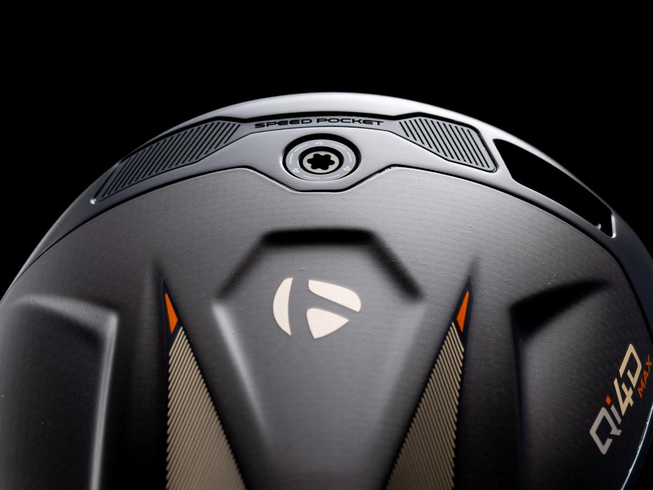 画像2: 『Qi4D』ドライバーの4モデルすべてに搭載される貫通型スピードポケット（写真は『Qi4D』と『Qi4D MAX』ドライバー）