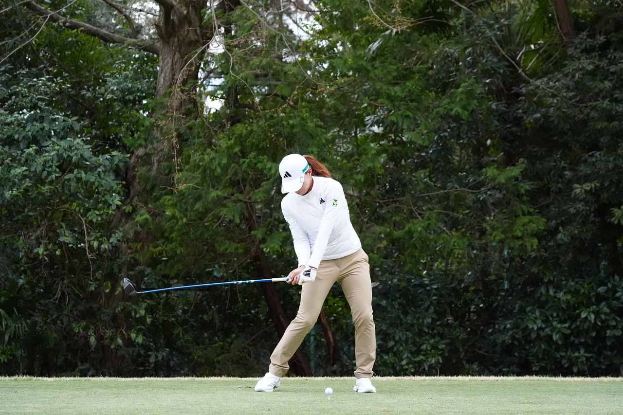 画像 : 6番目の画像 - 渋野日向子のドライバー正面連続写真（撮影／姉崎正） - みんなのゴルフダイジェスト