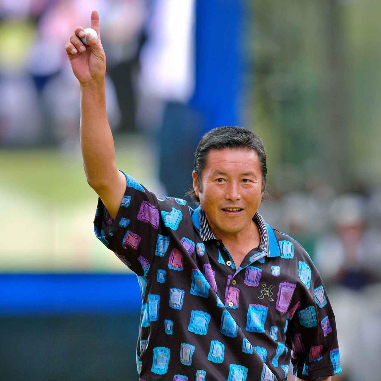 画像: 不世出のゴルファー尾崎将司。彼が最後に優勝した2002年全日空オープン最終日の一コマ