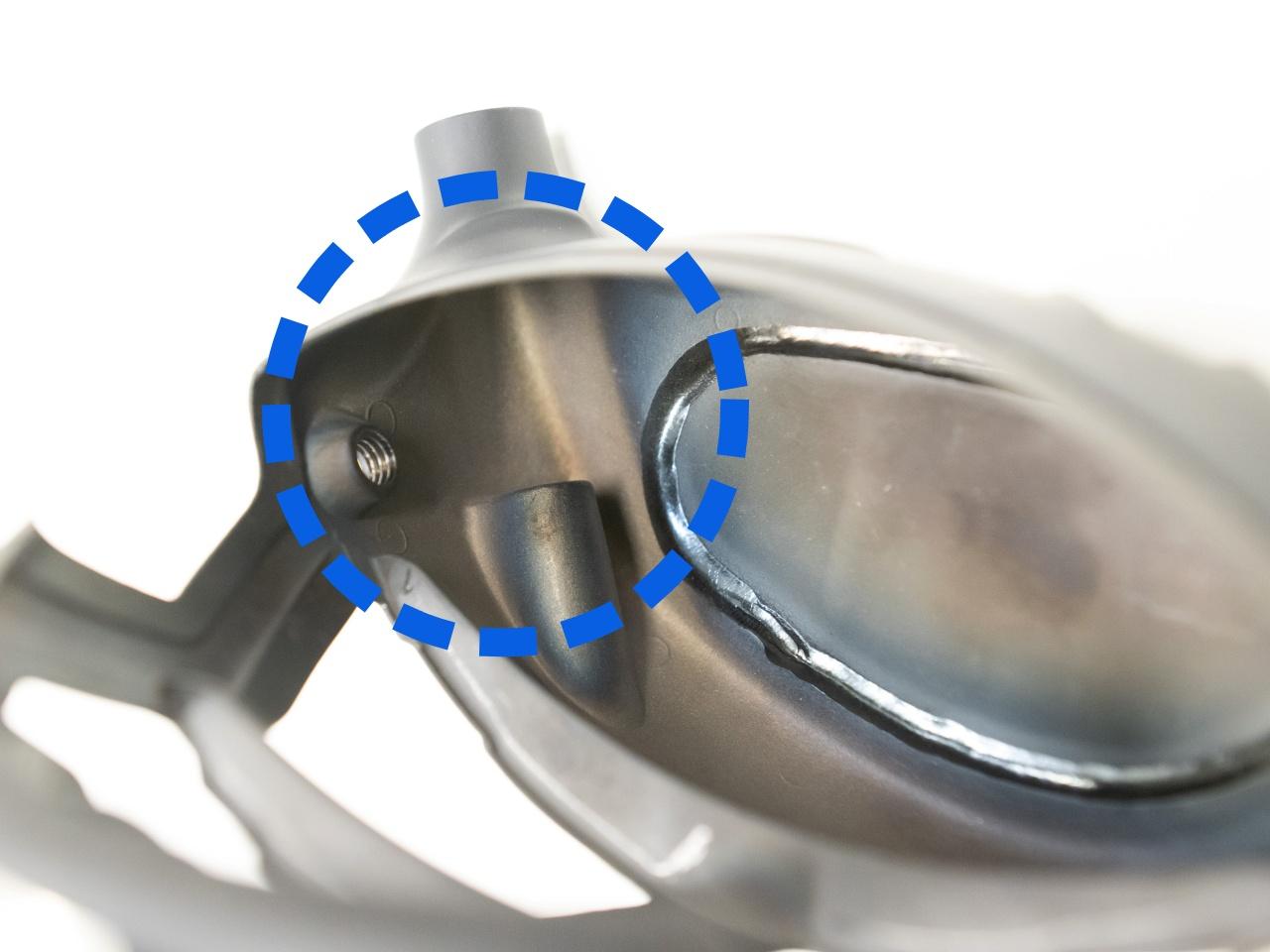 画像: G440 Kのヘッド内部ホーゼル部分。一部をフリー（開いている）化させて軽量化を推進